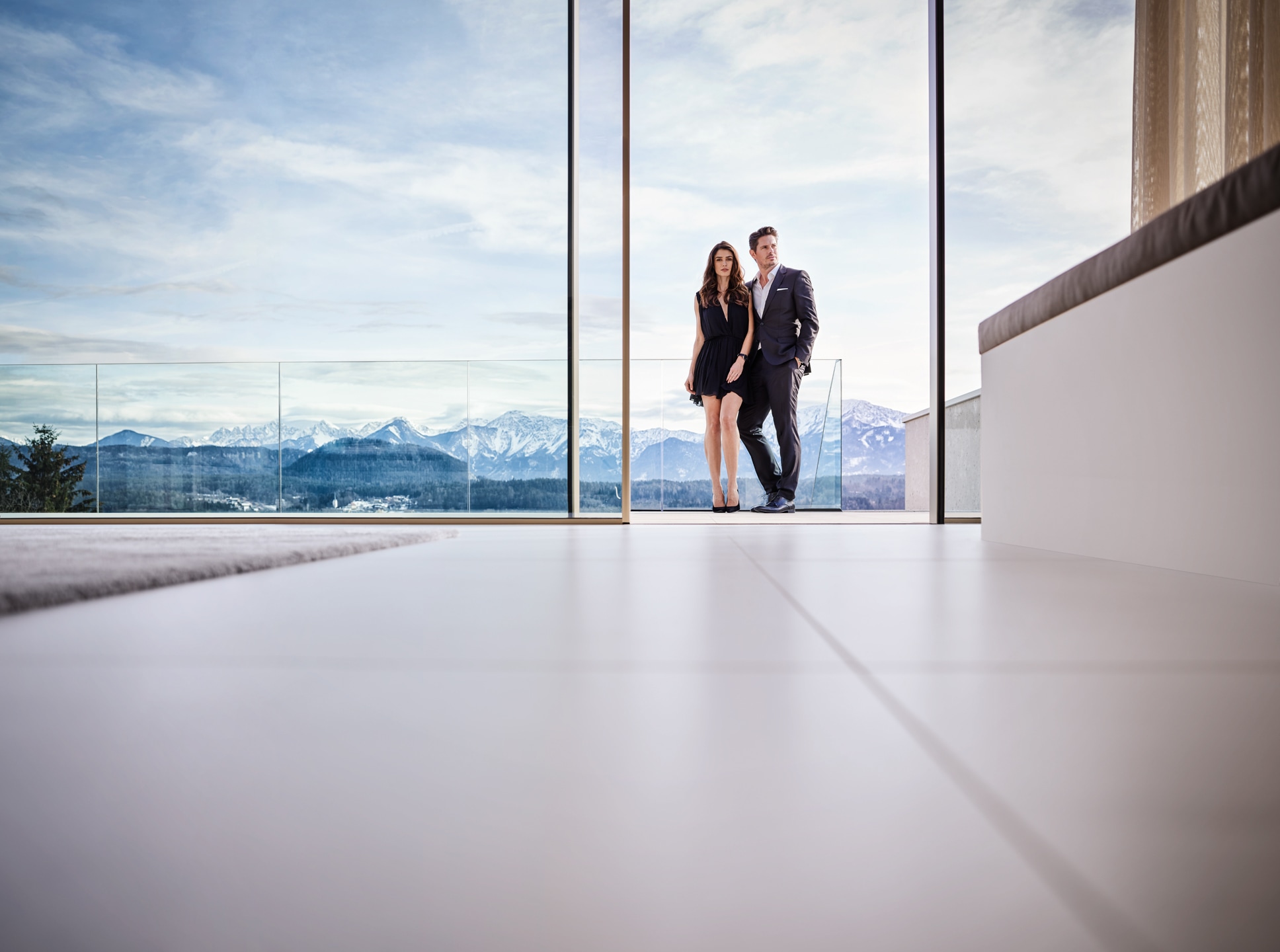 Architektur Aufnahme, Models vor Fenster